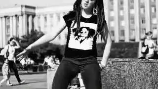 Woman krump