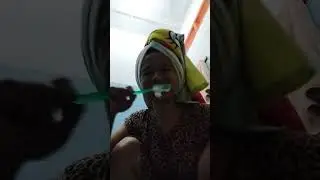 Deschah Desi Chahyati  sedang live sekarang!mau mandi