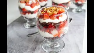 Schichtdessert / Glasdessert Schoko Erdbeer Mandel - einfaches und schnelles Rezept