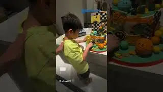 Kado Rafathar Ultah ke-9, Sepatu Spesial Bertanda Tangan Pemain Liverpool