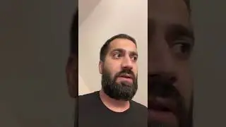 русскую рулетку выиграл😁