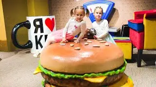 the new HOUSE of the GIANT the Funny story  for kids with  Toys