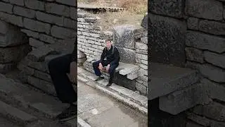 Примеряем древнеримский туалет (латрина)🤣🤣🤣