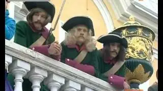 100 ТВ- Два рыцаря -- в Петергофе.mp4