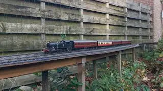 0 gauge in the garden; Autumn running session with Class 37 D6737.