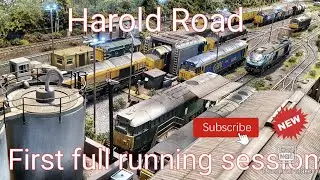 Harold Road full running session, 00 Gauge modern image layout