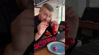 Lifehack with tomatoes.