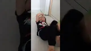 Devran tickled Onur's feet 😂🤴✅