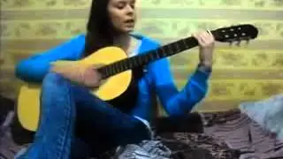 девушка поет Многоточие - щемит в душе тоска