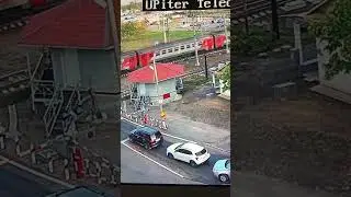 ЭТ2М прибывает в Царское село (камеры)