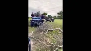 Leopard chased away by Lions