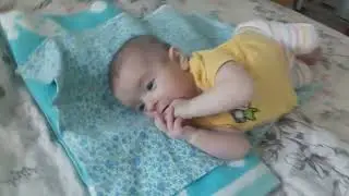 КАК ПОДСТРИЧЬ НОГТИ МЛАДЕНЦУ / УХОД ЗА НОВОРОЖДЕННЫМ