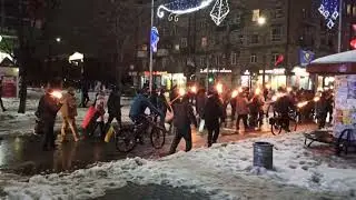 Факельное шествие Славянск 1 января 2022 видео