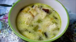 Сырный суп с луком и курицей