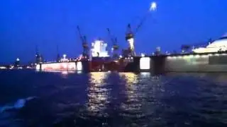 Прогулка на корабле в Гамбурге