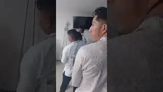 entrada triunfal de los novios 😍😍😍😍
