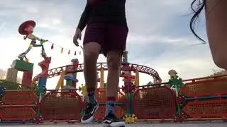 Cinthia Cruz e Matheus Lustosa dançando na Disney.