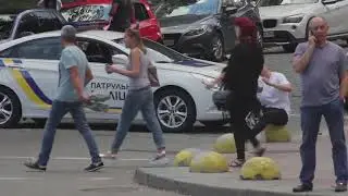 THE GUY SMOKES WEED IN FRONT OF THE POLICE