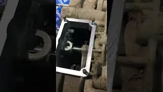 Странные звуки на 