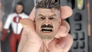SooSoo Toys - Omnipotent Hero (Omni-Man from Invincible) - 1/6 Scale Unboxing
