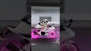 kızların motor sürmesi #keşfet #kesfetteyiz #rosé #keşfetbeniöneçıkar #motor