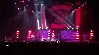 Five Finger Death Punch Live - Remember Everything (10/23/16)