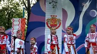Детская чувашская песня - Икĕ пĕчĕк сар автан //чăваш юрри // Children's Chuvash song //