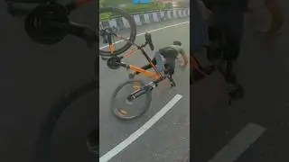 Zindagi barbad karne k bohot sare raste hain 