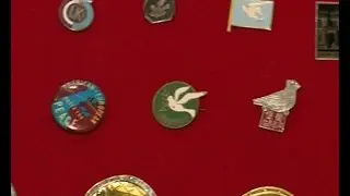Маленькие значки большого значения: выставка Нины Поповой пополнилась новыми экспонатами