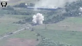 128 бригада знищує ворожий танк  російських окупаційних військ
