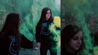Haciendo fotos con bombas de humo (Sergio pamplinas).