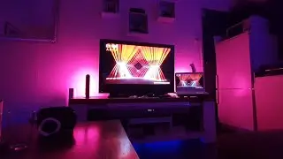 Hue Play HDMI sync box and 2 hue play lights