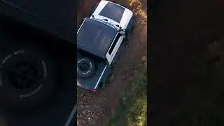 Jimny ute broke its diff on this hill!
