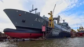 Schiffe, Schleusen und Skandale im Hamburger Hafen