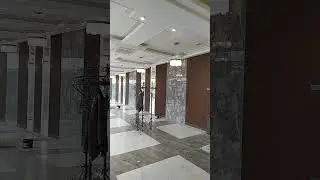 освещение простого не большого банкетного зала