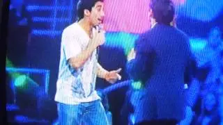 El máximo zorron en NO TE OLVIDES DE LA SONG !