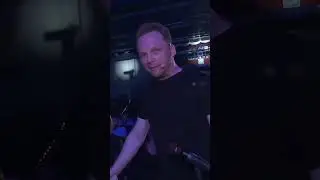 Are the men served?