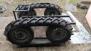 Crawler mini tractor with blade, series 1