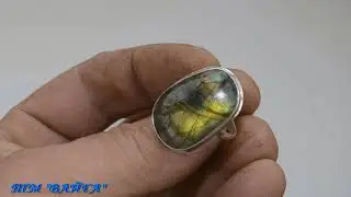 Кольца с лабрадором в серебре 