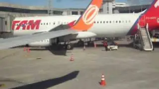 Entrando no avião em Salvador ba...Rio de Janeiro