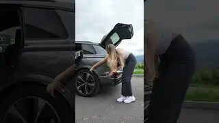 That's a helpful use of the Air Suspension 💡! 2025 Audi SQ6 e-tron 