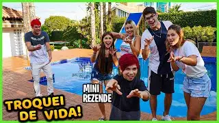 TROQUEI DE VIDA COM O MINI REZENDE POR 24 HORAS E OLHA O QUE ACONTECEU!! [ REZENDE EVIL ]