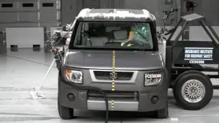 2003 Honda Element side test