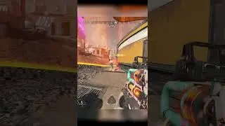 POV: Your sweatuy friend in apex clutches!  #apexlegends #apex #apexlegendsclips
