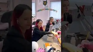 Маникюрчик для команды 💅🏻💕 