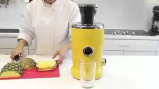 Novis Vita Juicer: Juicing Pineapple