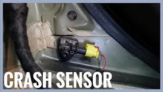 Where is the side impact sensor located in the Seat Leon 5F