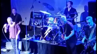 Sinead O'Connor singing with Sons of the Silent Age