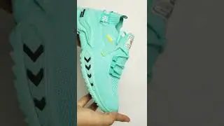 Sepatu olahraga cewek J1