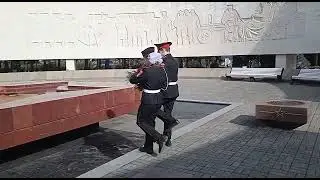 22.02.2022 возложение цветов на Холме Славы кадетами МБОУ 